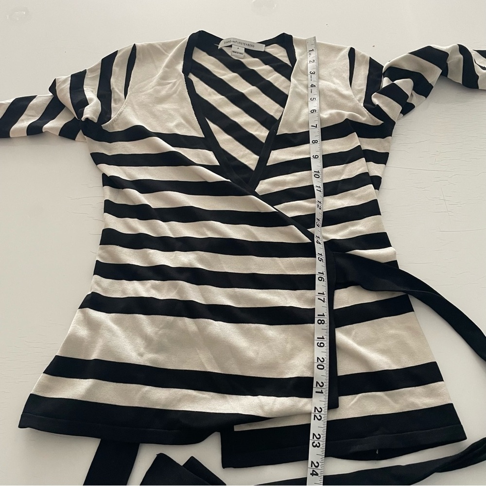 Diane Von Furstenberg Ballerina Two Stripe Wrap BALLERINA WRAP - Picture 5 of 11